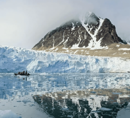 ARRIVAL IN LONGYEARBYEN, EMBARKATION