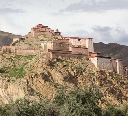 GYANTSE / SHIGATSE