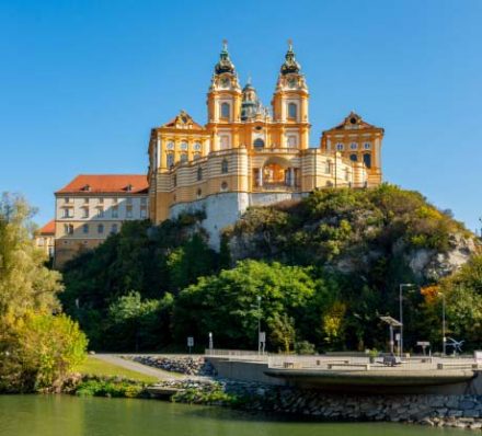 DURNSTEIN & MELK
