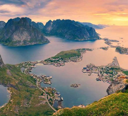 Lyngenfjord / Lofoten Islands